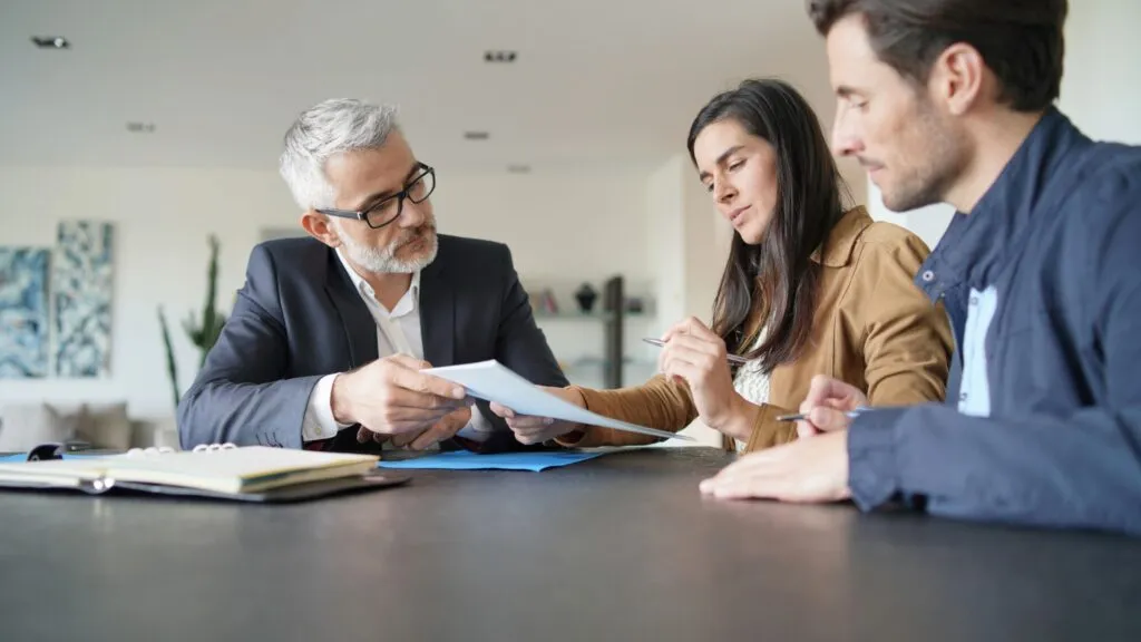 KI-Agent verbildlicht durch Beratungsszenario