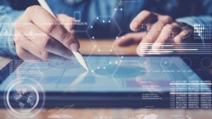 User Experience beschreibt das Erlebnis des Nutzers beim Umgang mit einer Schnittstelle. Der Begriff erweitert die Usability, also Nutzerfreundlichkeit, um ästhetische und emotionale Faktoren.